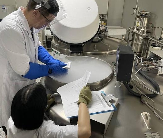 大口徑液氮罐操作 大口徑液氮罐操作